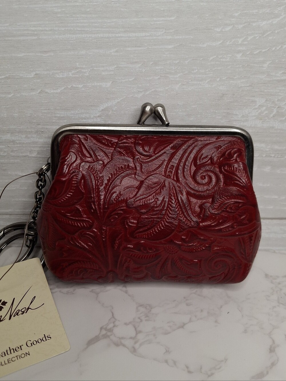 Patricia Nash Borse Lava Red Tooled Leather Kiss Lock Coin Purse Keychain NWT